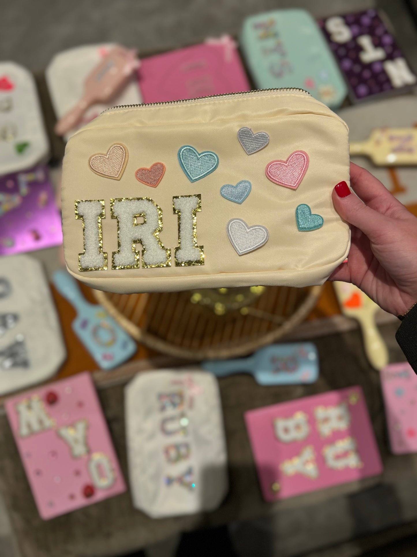 MAKE YOUR OWN MAKEUP BAG