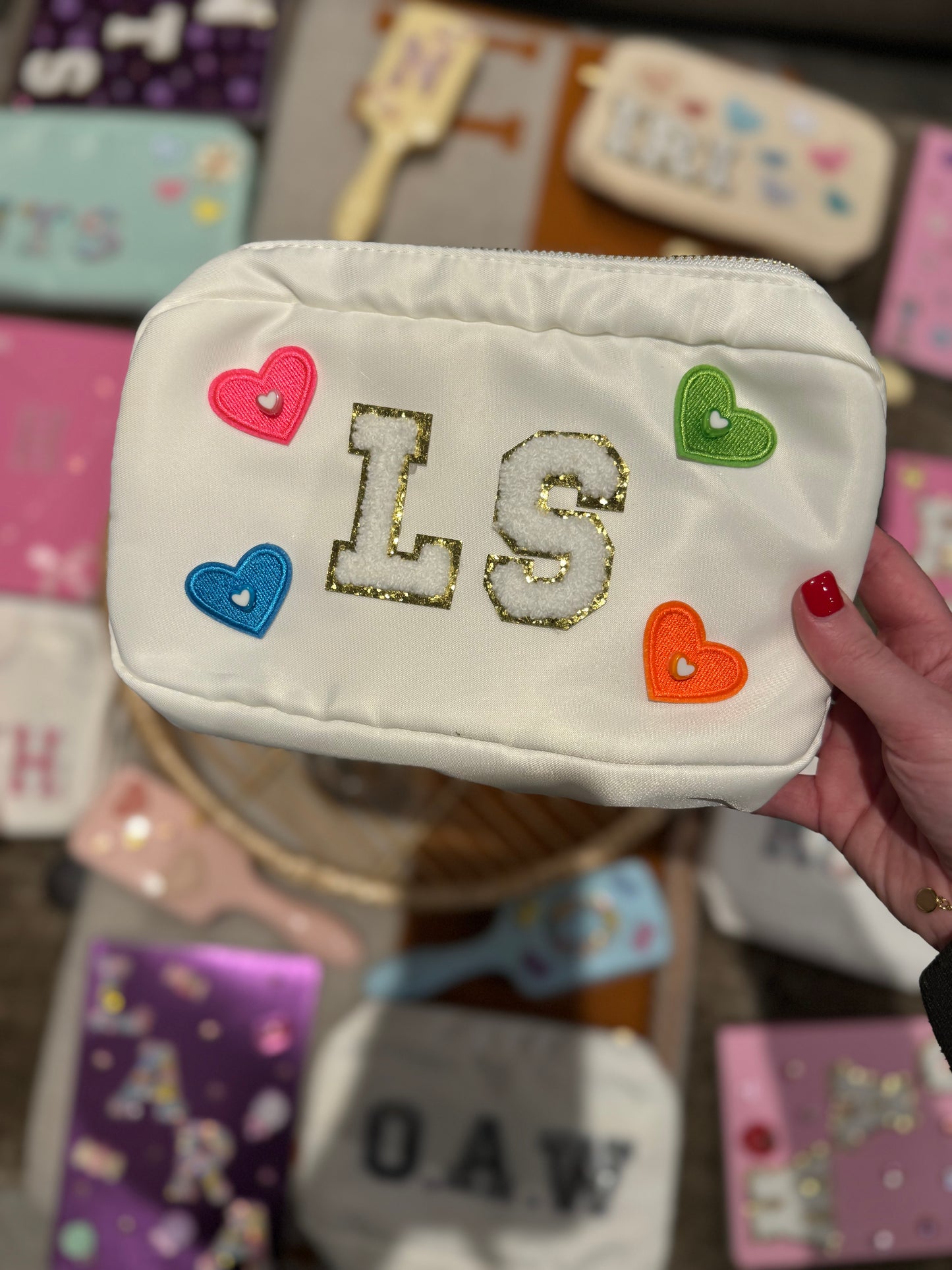 MAKE YOUR OWN MAKEUP BAG