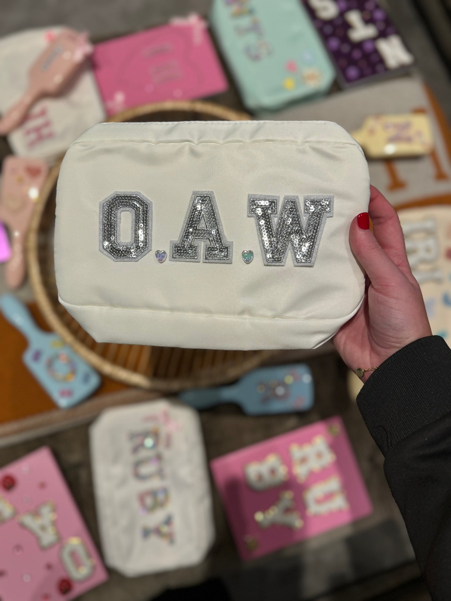 MAKE YOUR OWN MAKEUP BAG