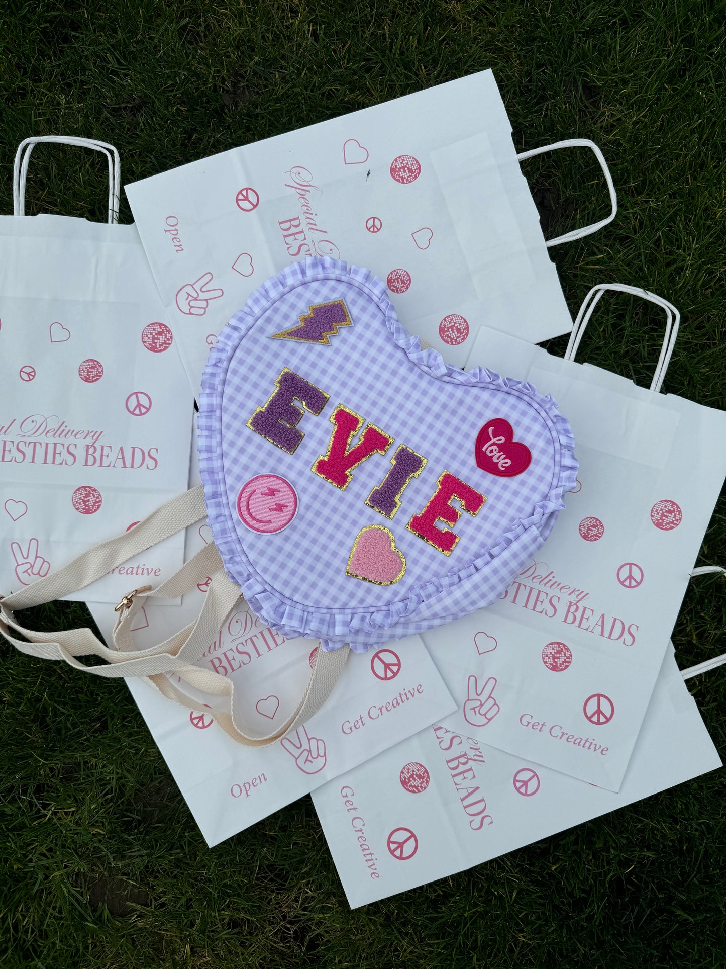 MAKE YOUR OWN LOVE HEART BACKPACK KIT