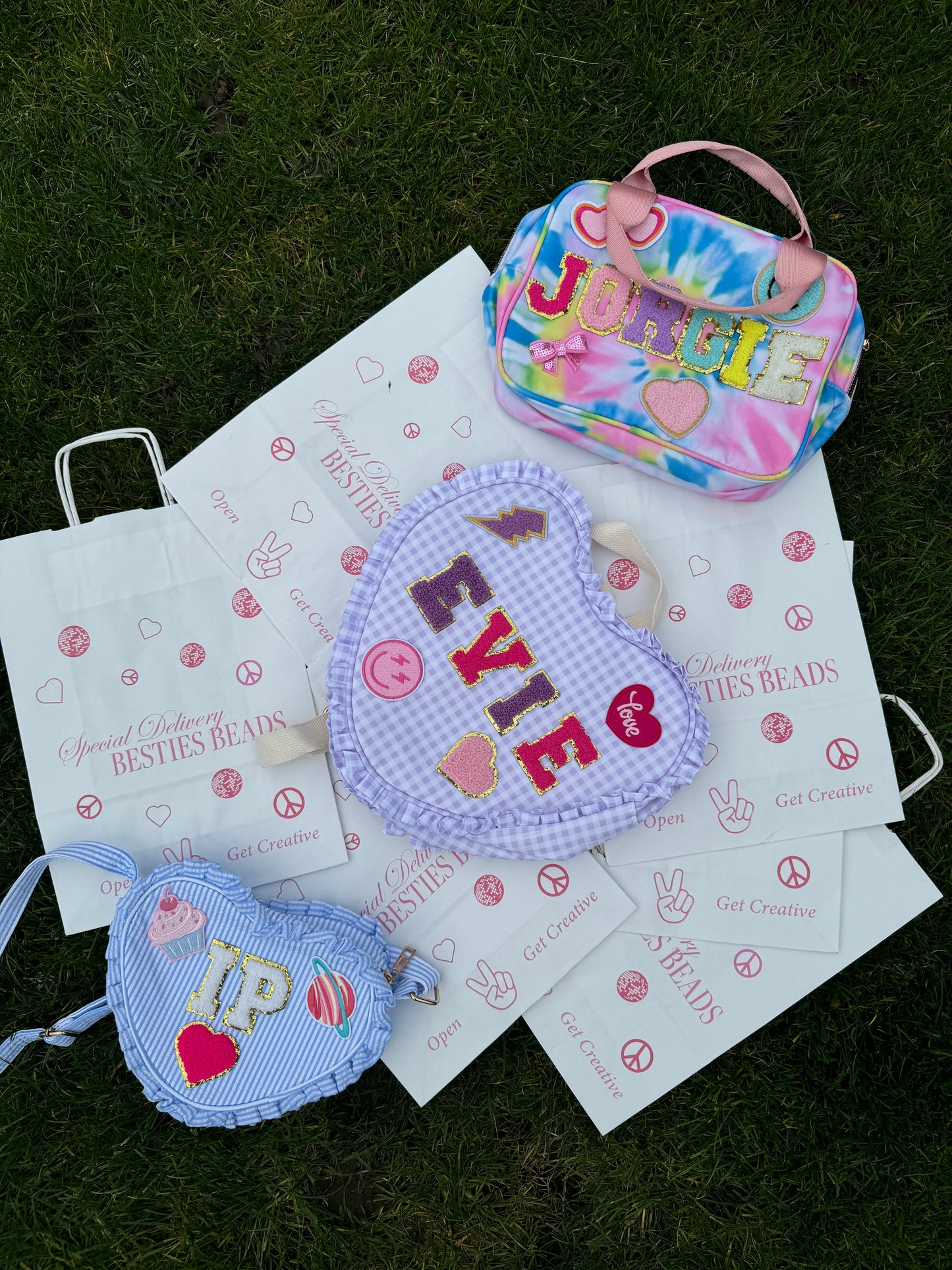 MAKE YOUR OWN LOVE HEART BAG KIT