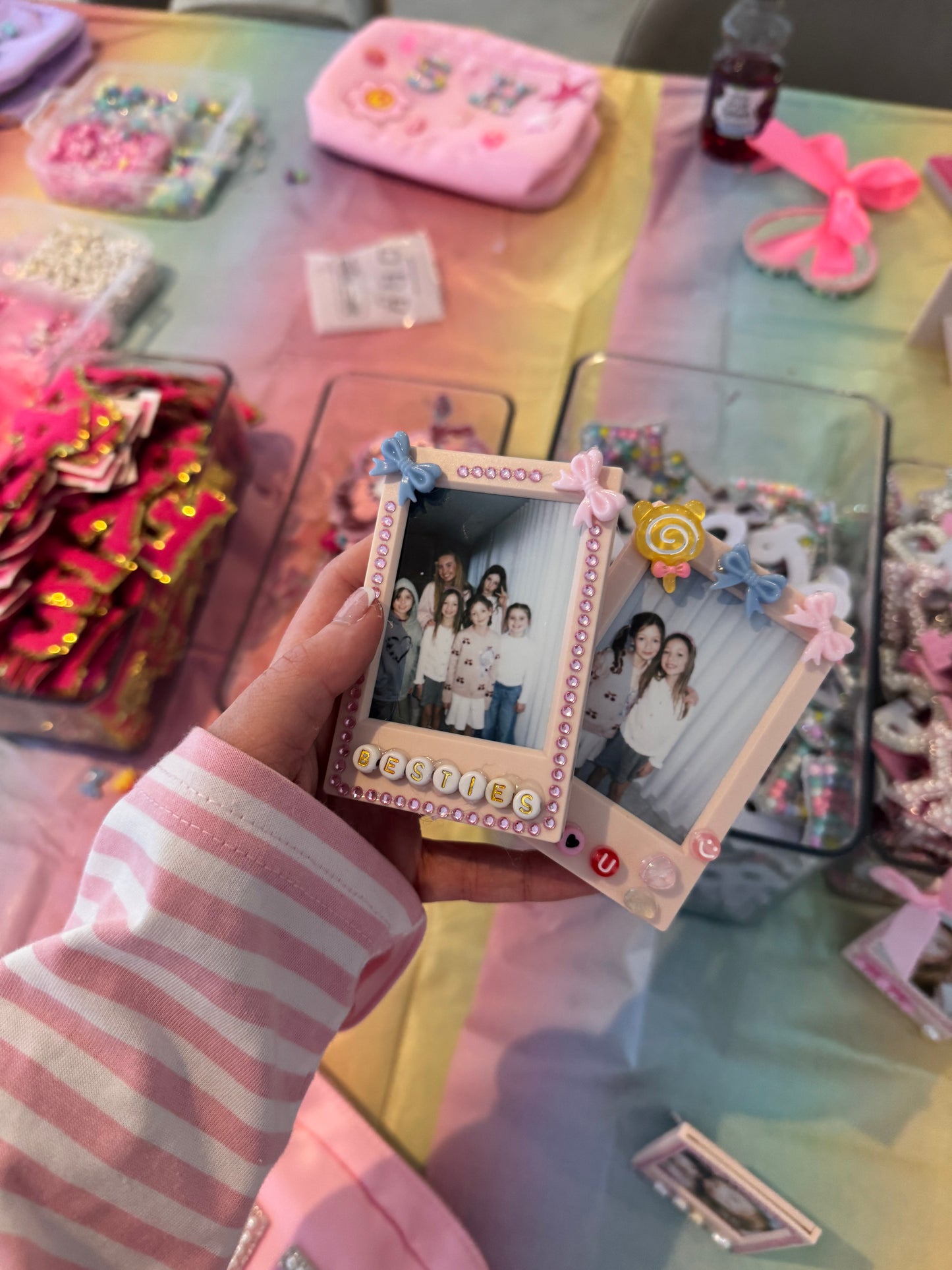 MAKE YOUR OWN POLAROID FRAMES