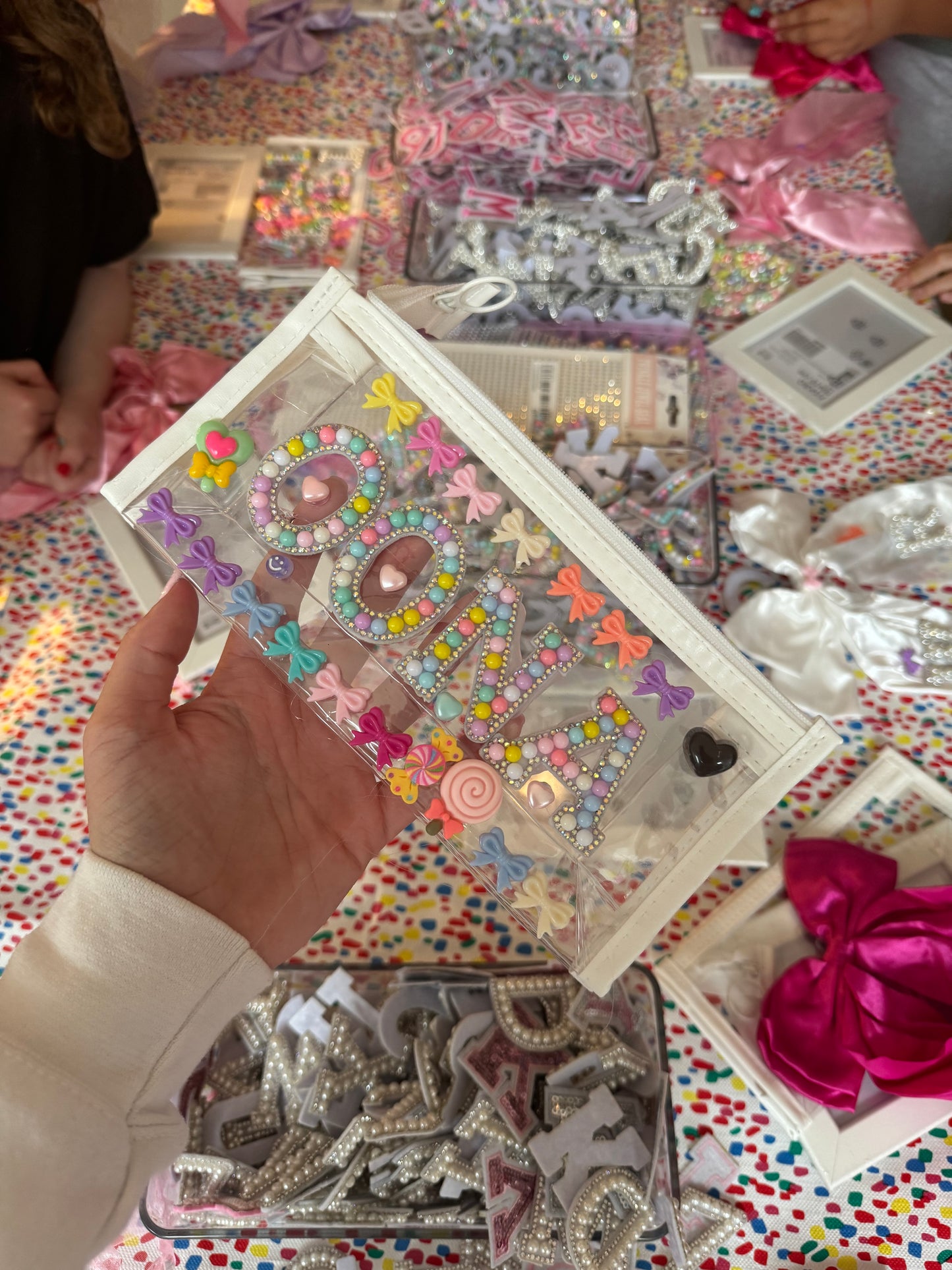 MAKE YOUR OWN PENCIL CASE KIT