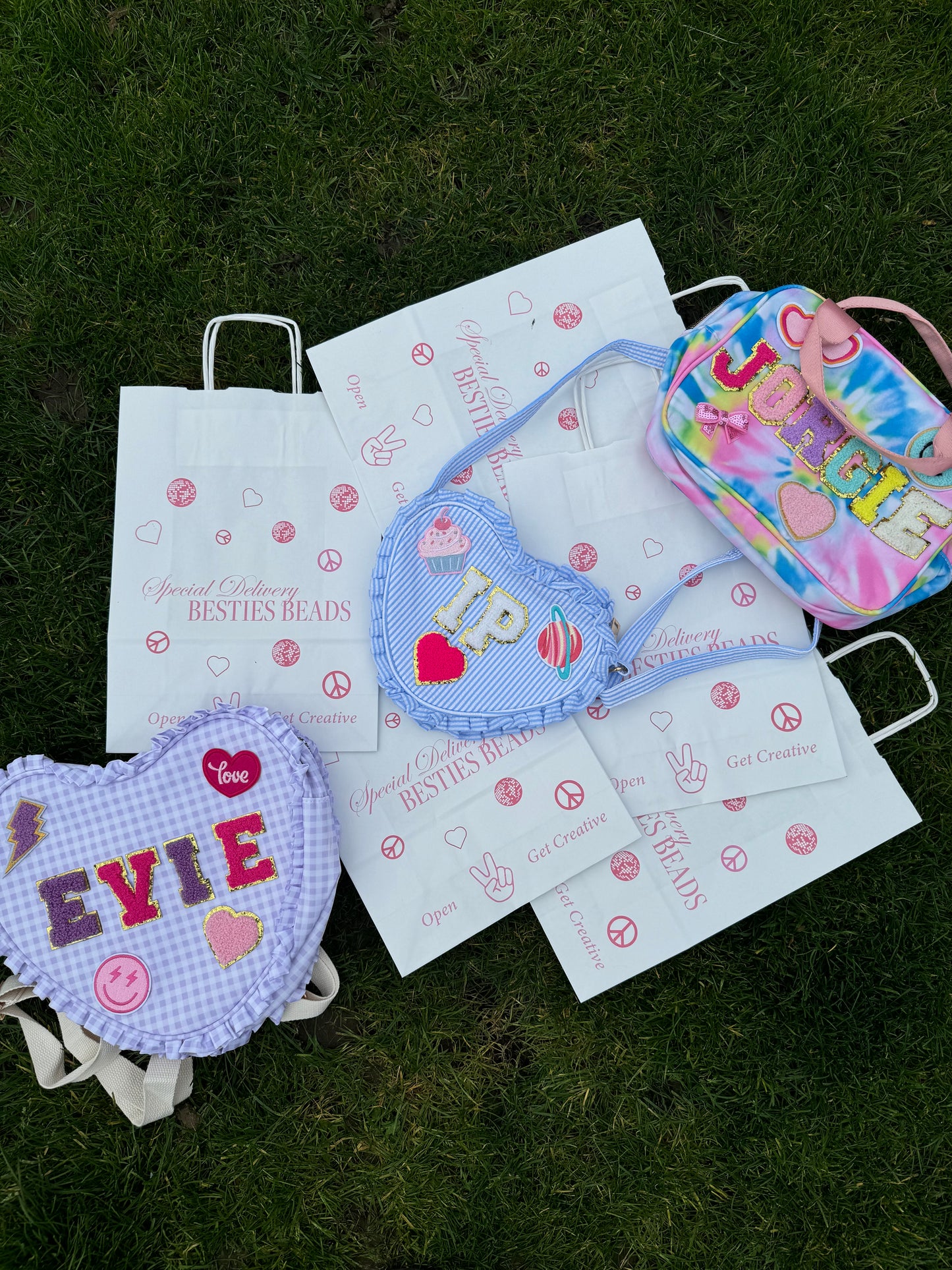 MAKE YOUR OWN LOVE HEART BAG KIT