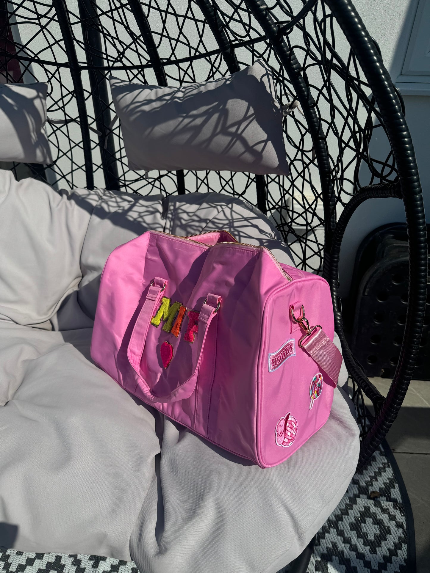 MAKE YOUR OWN WEEKEND BAG