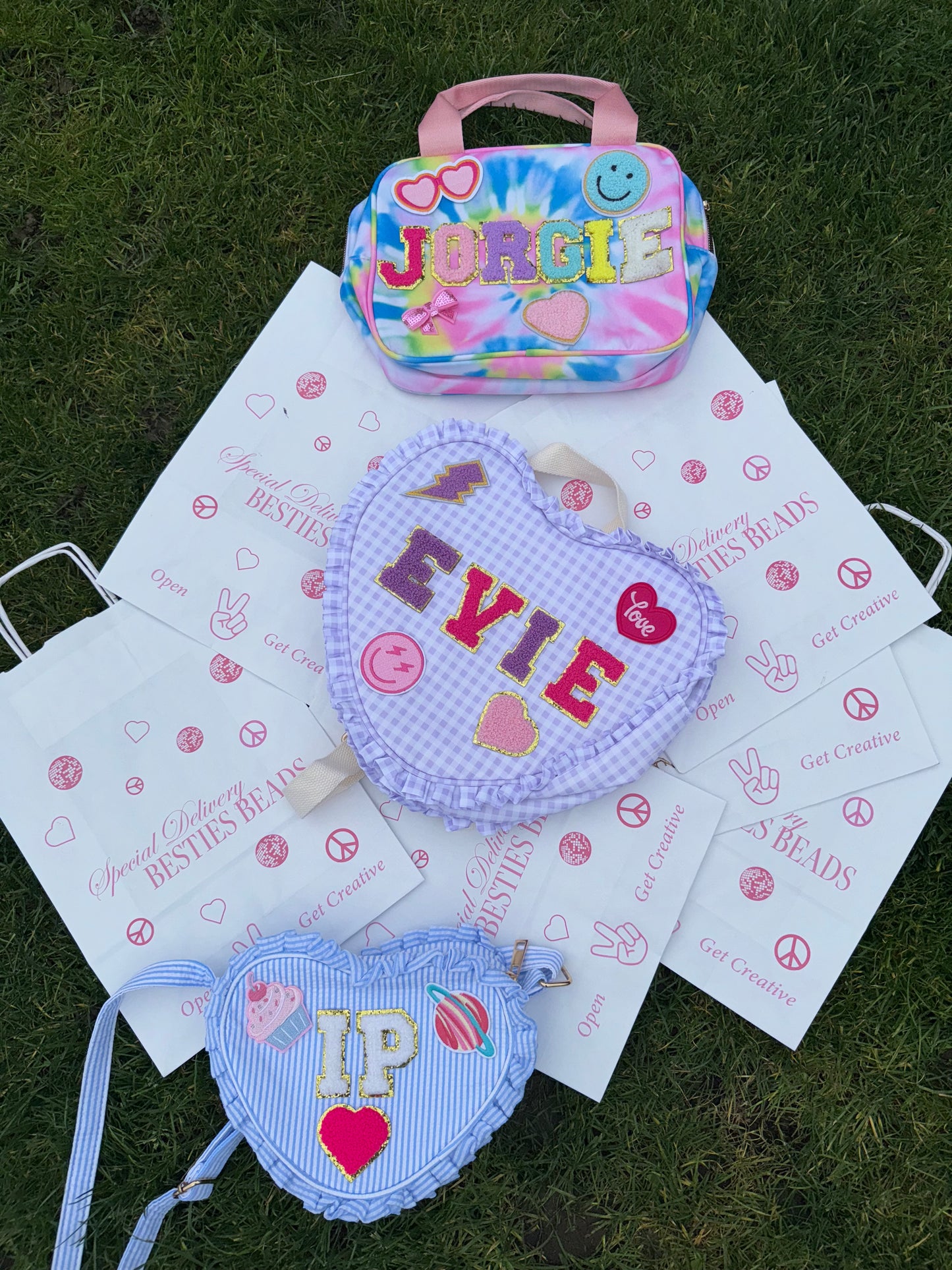 MAKE YOUR OWN LOVE HEART BAG KIT