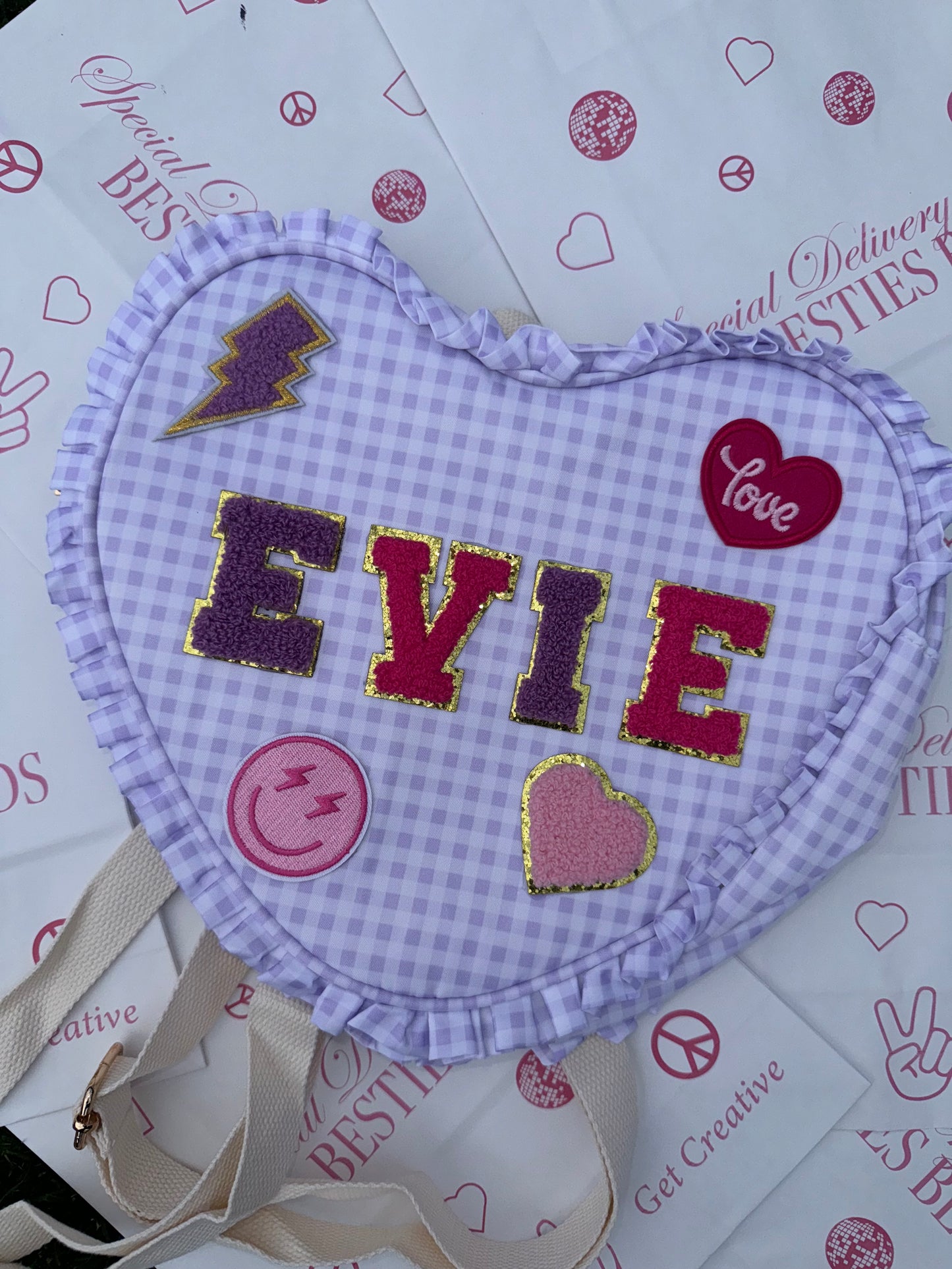 MAKE YOUR OWN LOVE HEART BACKPACK KIT