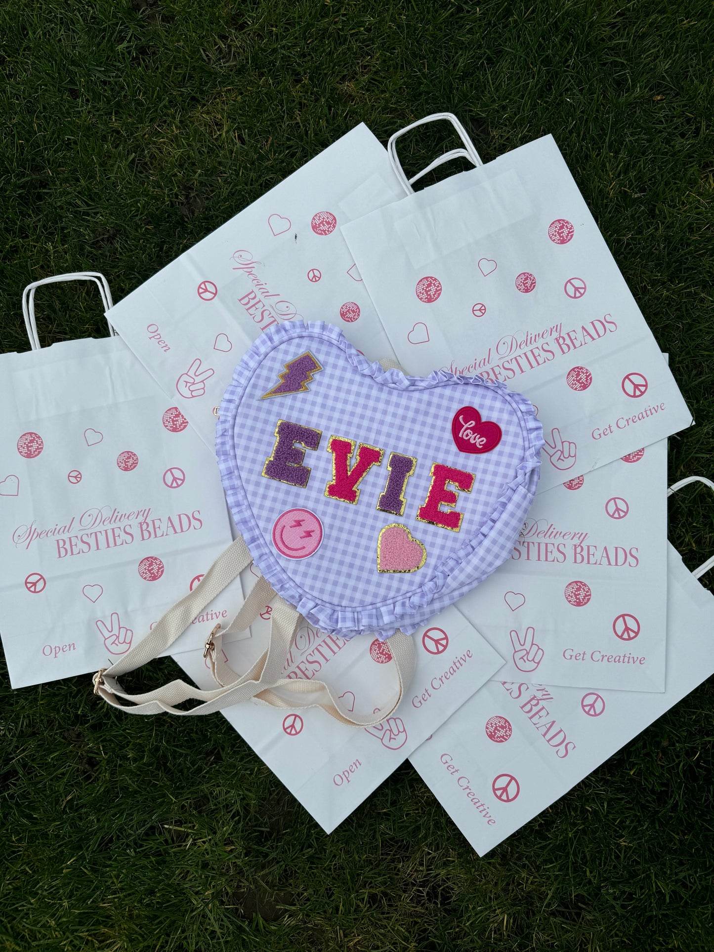 MAKE YOUR OWN LOVE HEART BACKPACK KIT